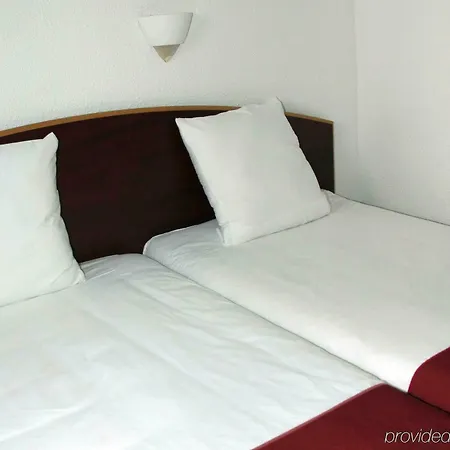 Hotel Comfort Grenoble Egreve 2*